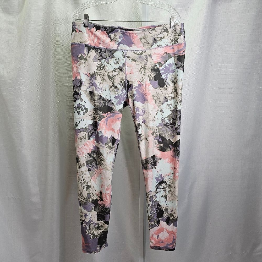 Fabletics Salar Gray And Pink Floral Powerhold Leggings Size XXL - Picture 3 of 11